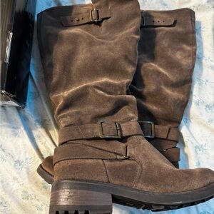 torrid Brown Oilsuede Knee Boots - Size 9.5